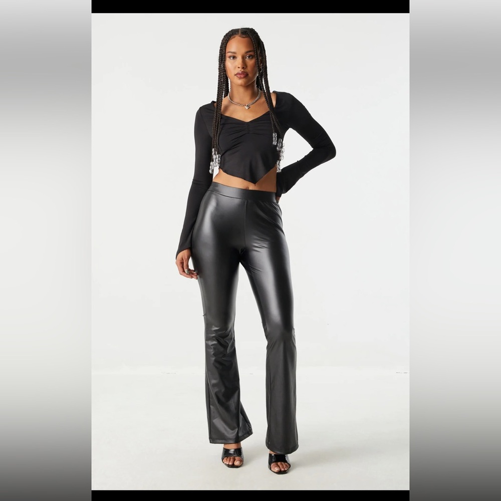 🌸 Wet Seal 🌸 faux leather flare pants
